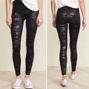 Spanx Faux Leather Leggings Black Camo Size S